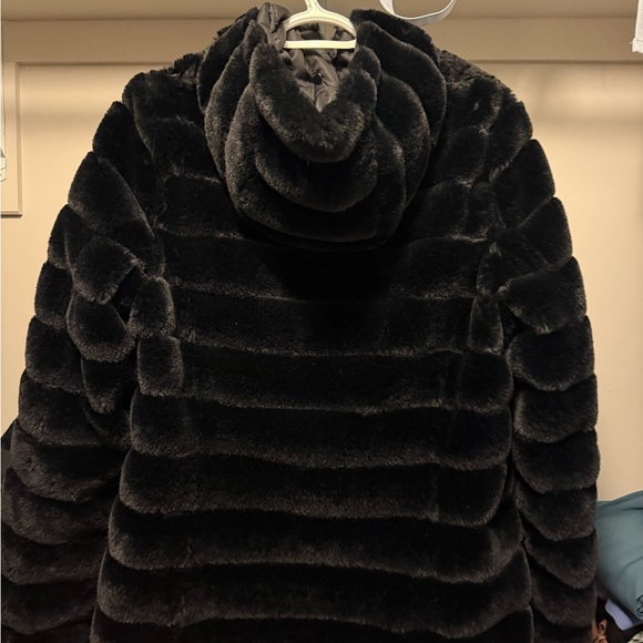 Black Soft Fluffy Jacket & Scarf Set - Brand New, Laura, Size XL - Picture 2 of 4